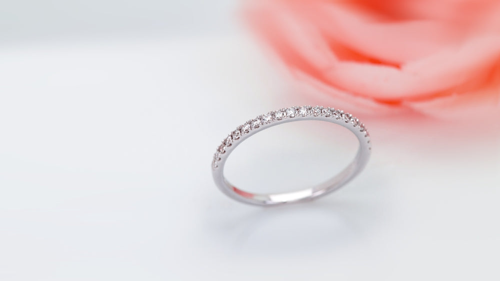 10 Best Timeless Wedding Bands for Women to Buy in 2025