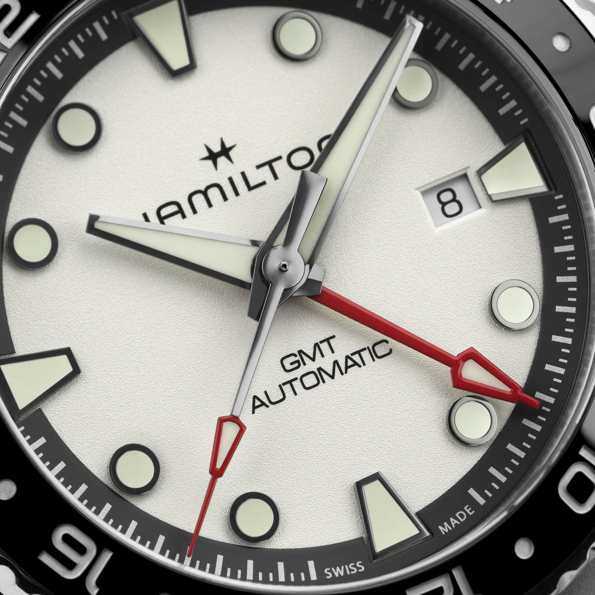 Khaki Navy Scuba Automatic Gmt 43Mm H82555150