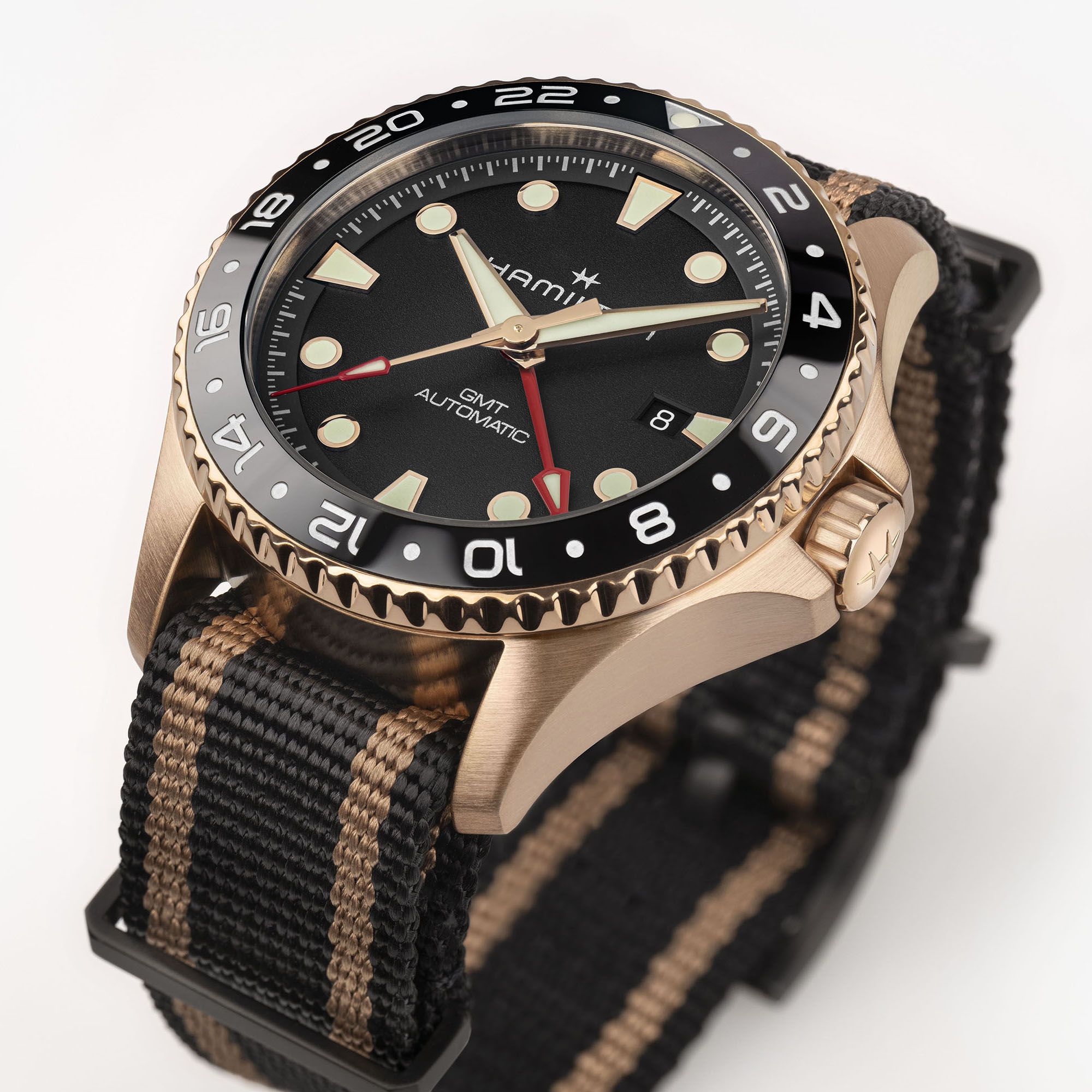 hamilton-khaki-navy-scuba-automatic-gmt-43mm-bronze-h82565930