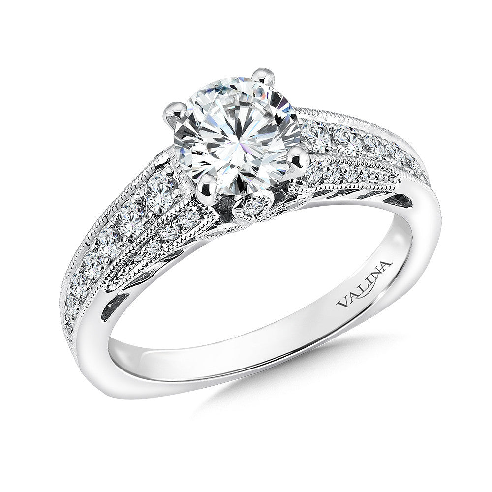 DIAMOND ENGAGEMENT RING WITH SIDE STONES R9493W