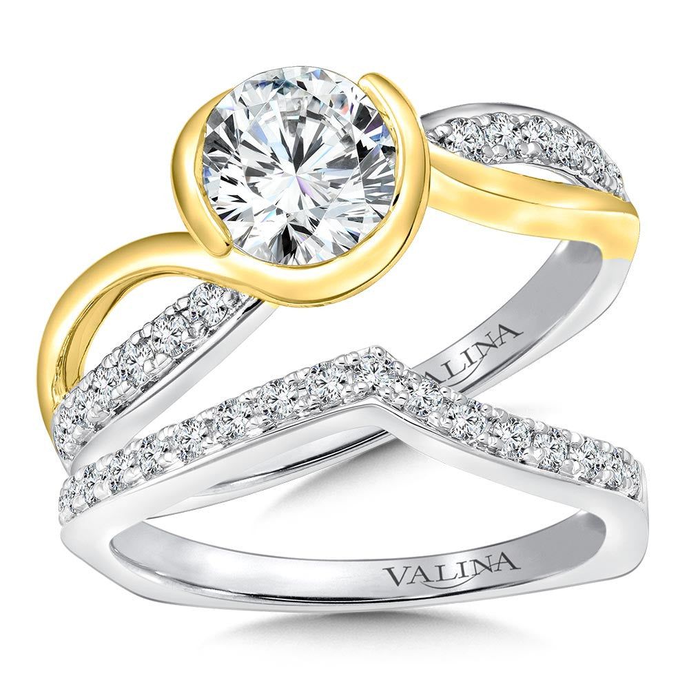 Valina Semi-Bezel Spiral Diamond Engagement Ring R9668WY