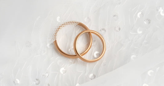 Anniversary Bands vs Wedding Bands: How to Choose the Right Symbol of Love