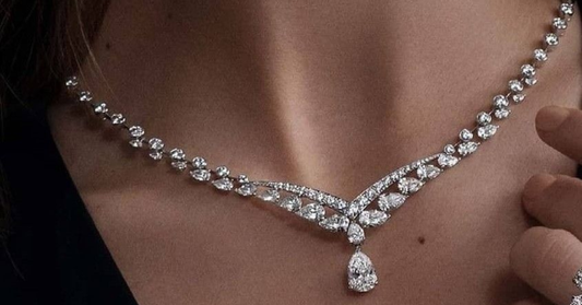 The Ultimate Diamond Pendants Buying Guide: Carats, Cuts, and Metal Settings