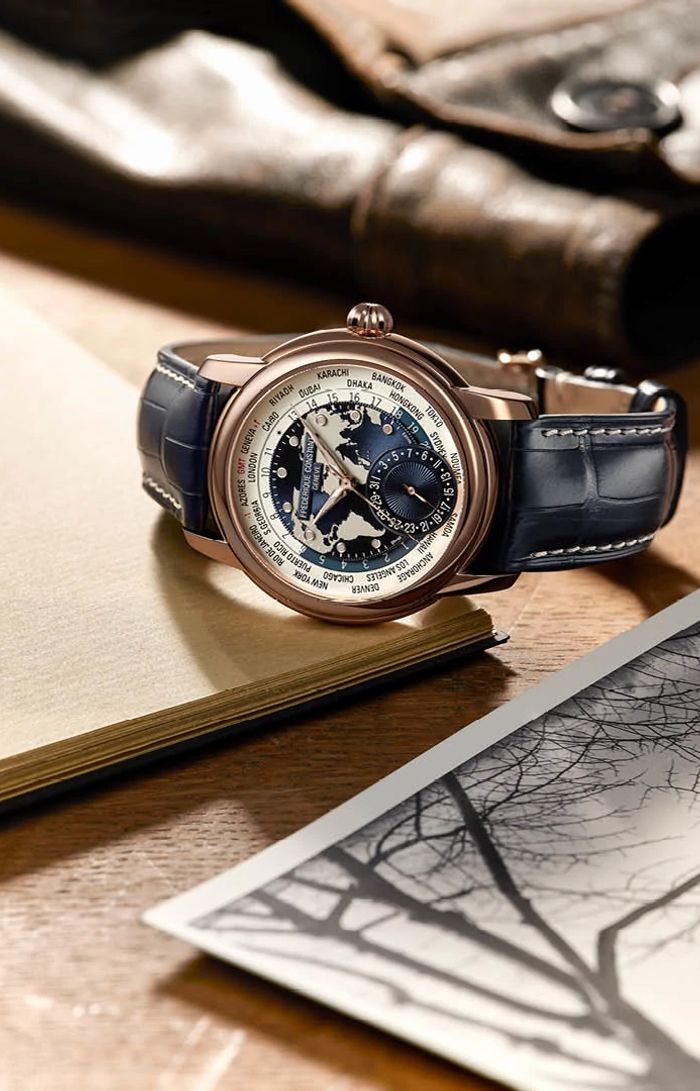 Classic Worldtimer FC-718NWWM4H9