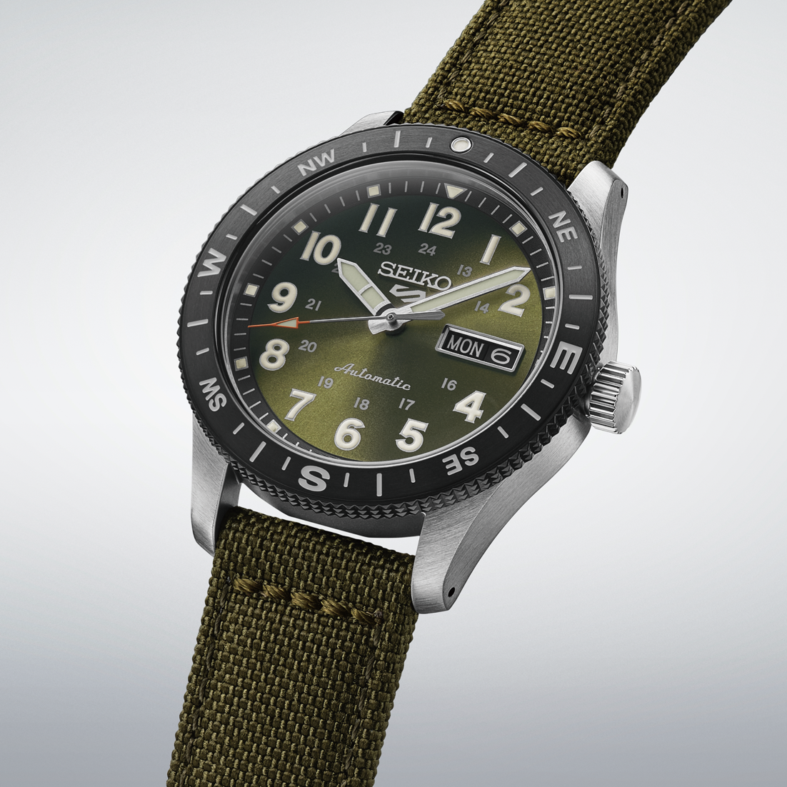 seiko-5-sports-field-series-watch-hdb008