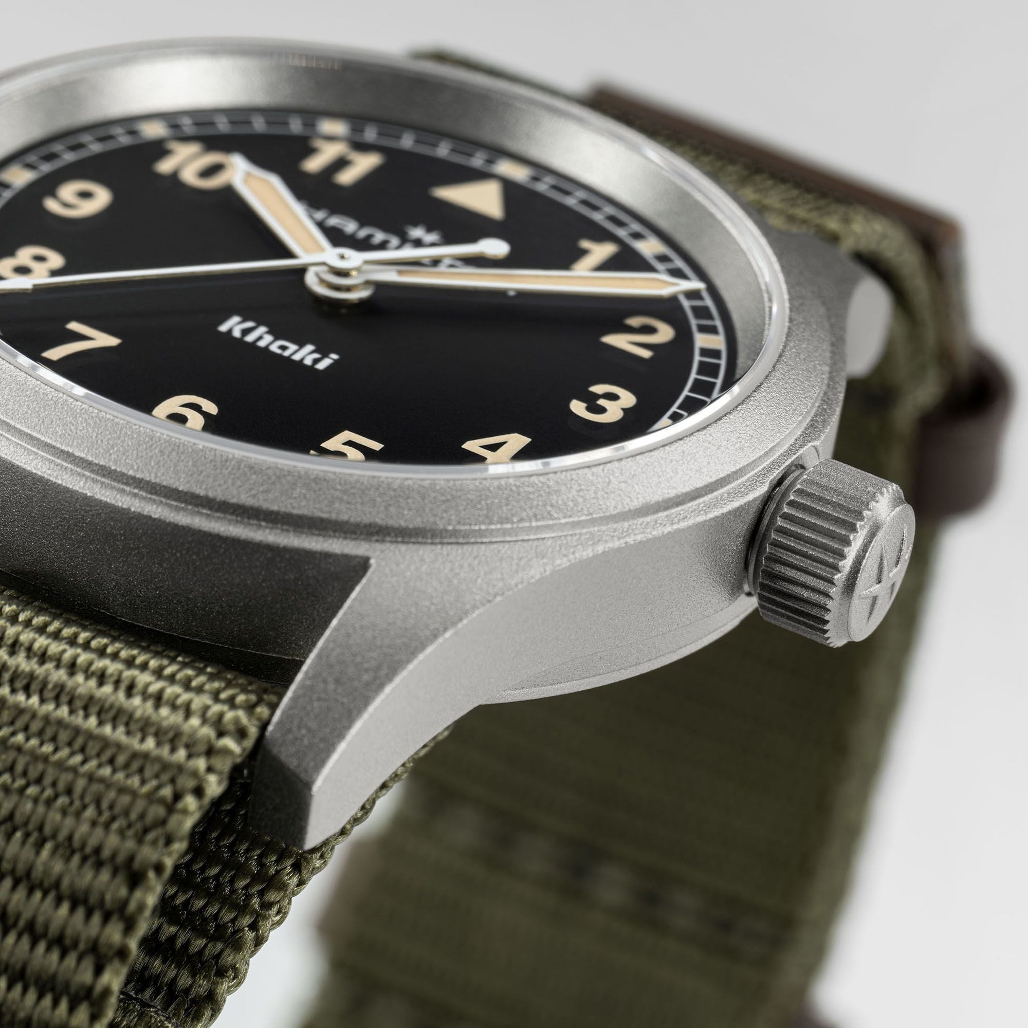 Khaki Field Quartz 33mm H69301930