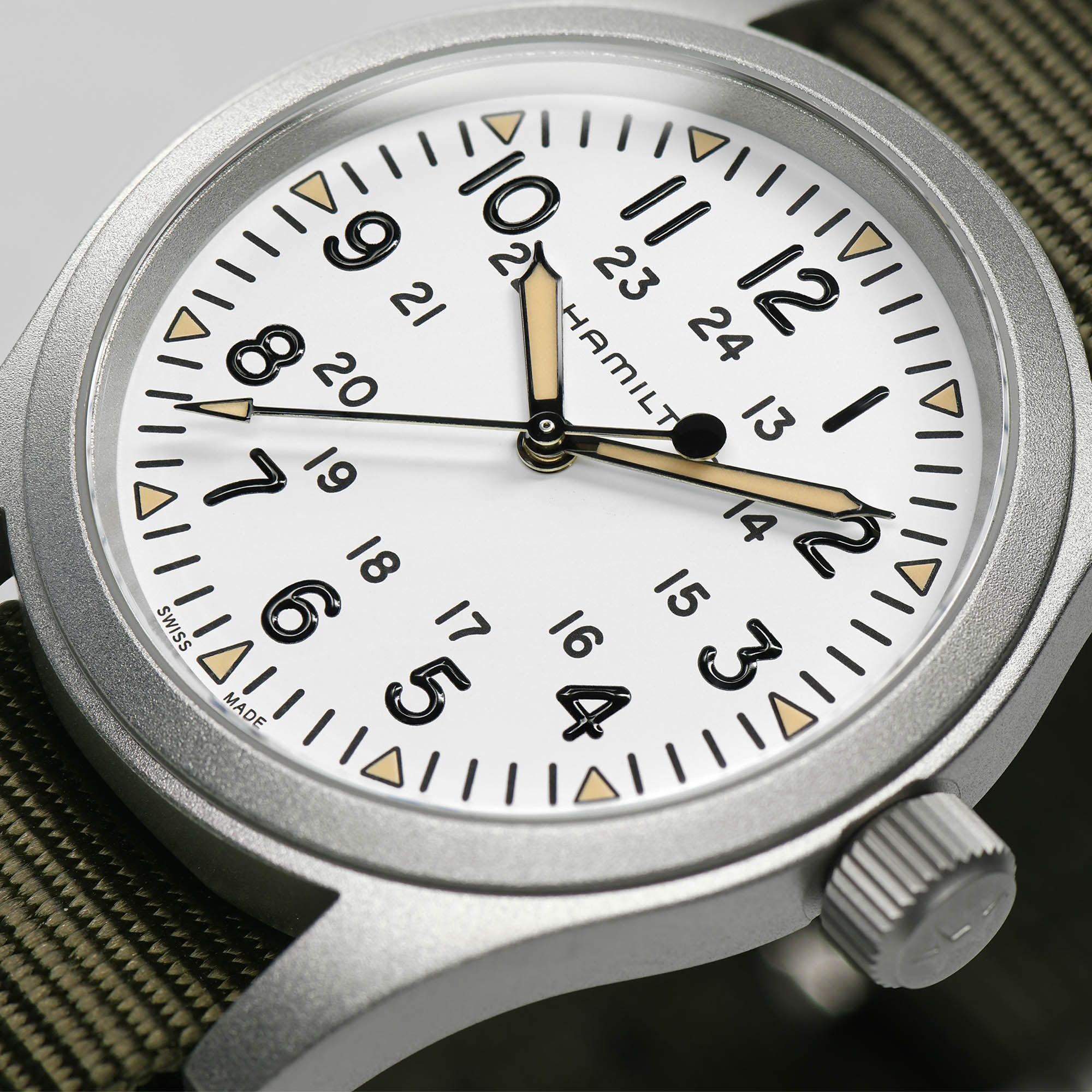 hamilton-watches-khaki-field-mechanical-38mm-white-dial-h69439411