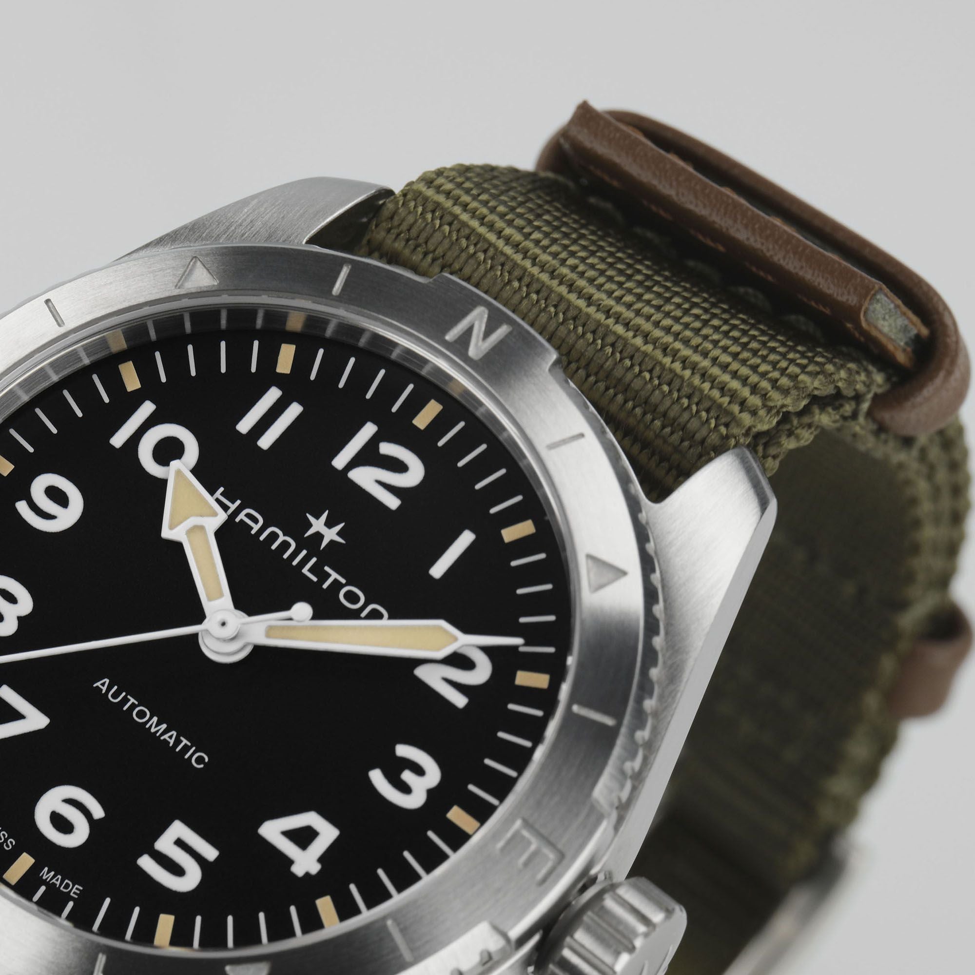 Khaki Field Expedition Auto H70225931