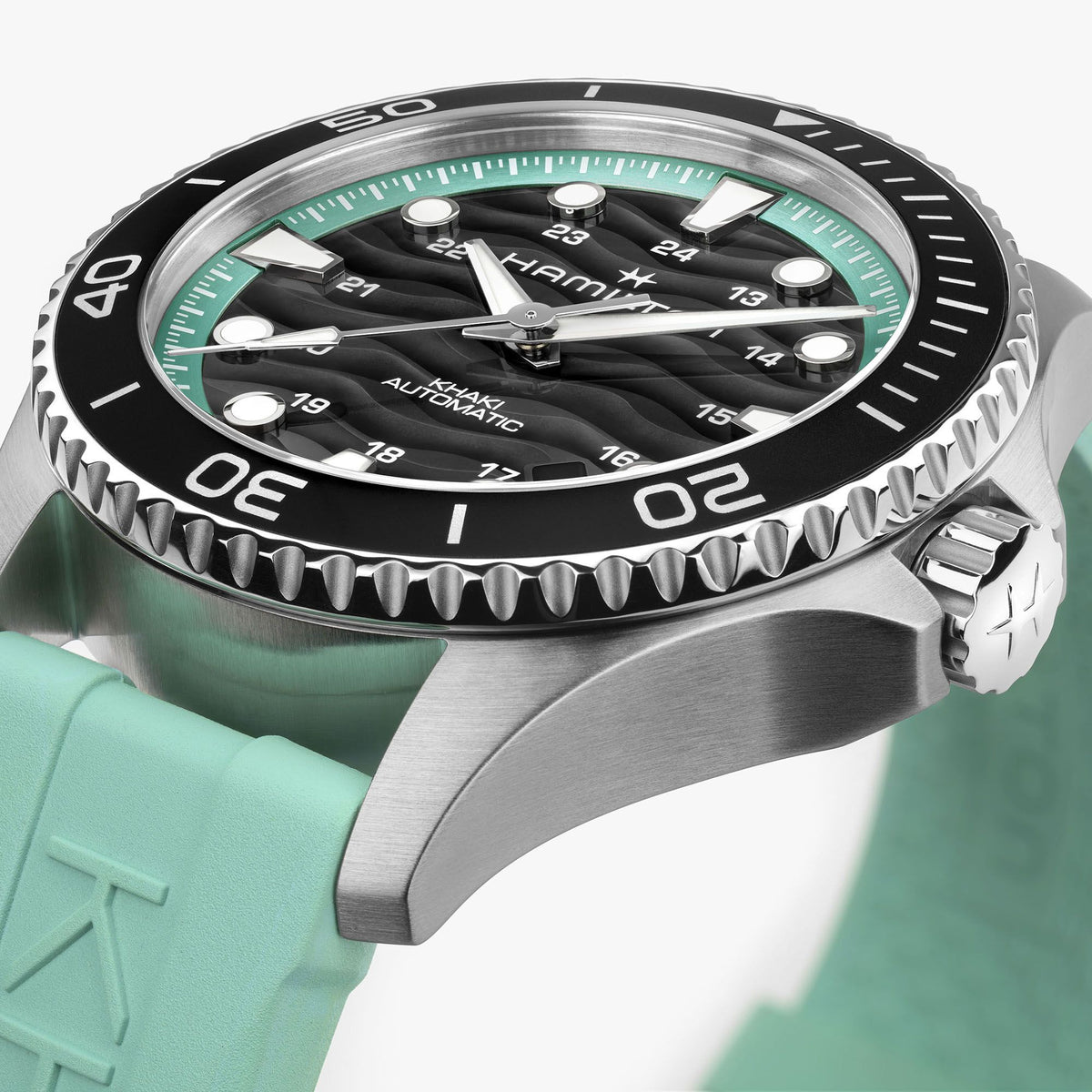 hamilton-khaki-navy-scuba-40mm-h82415331