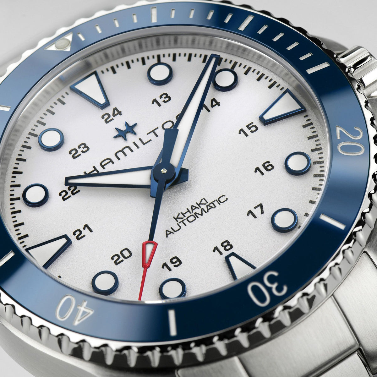 hamilton-watches-khaki-navy-scuba-automatic-white-dial-h82505150