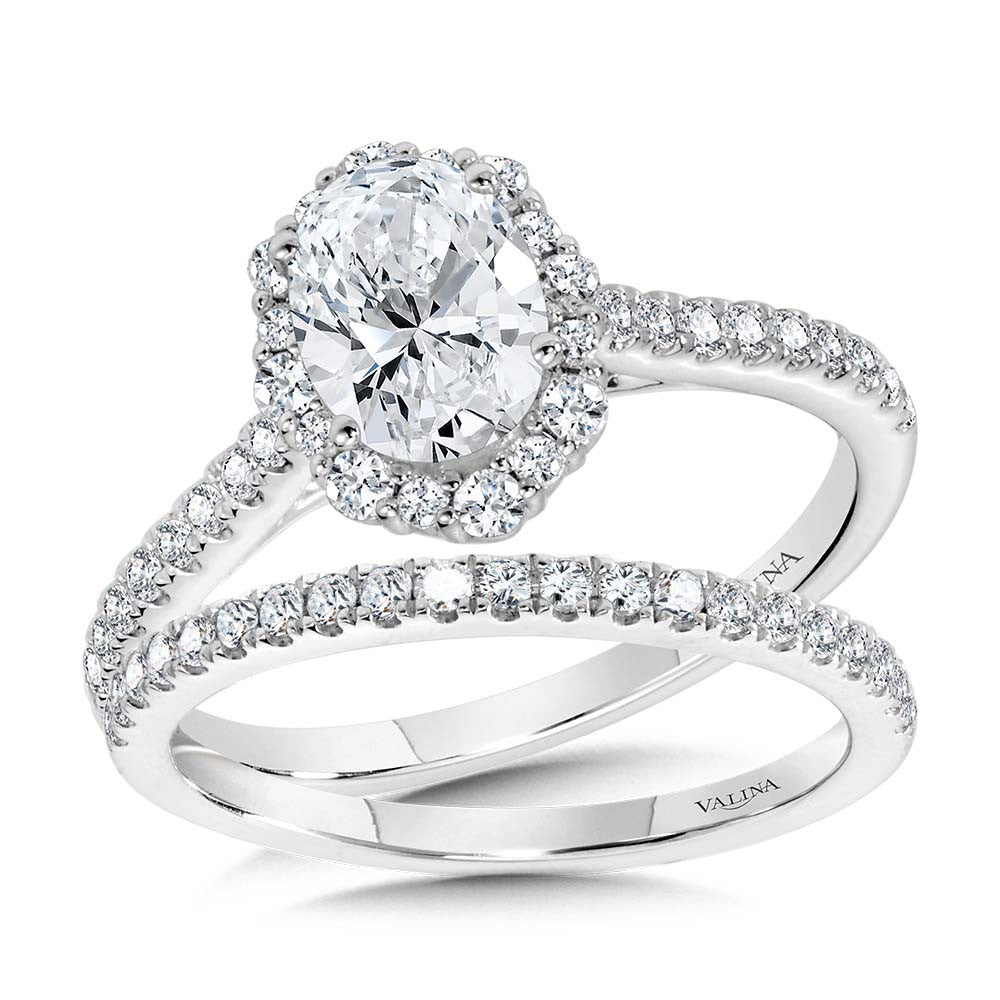 OVAL-CUT STRAIGHT BLOOMING HALO DIAMOND ENGAGEMENT RING R2292W-SR