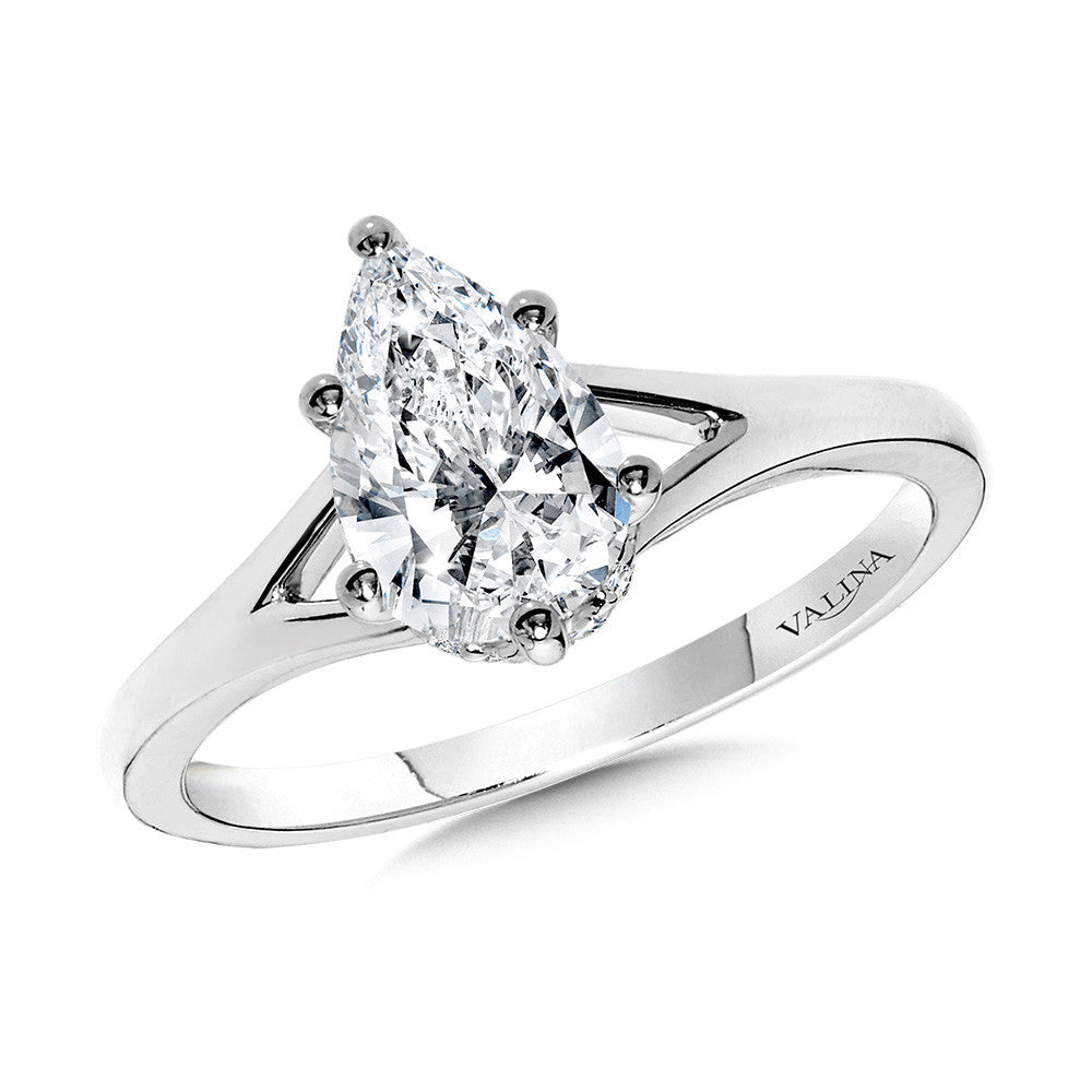 SIX-PRONG PEAR-CUT DIAMOND SPLIT SHANK ENGAGEMENT RING W/ CHEVRON COLLAR R2428W-SR