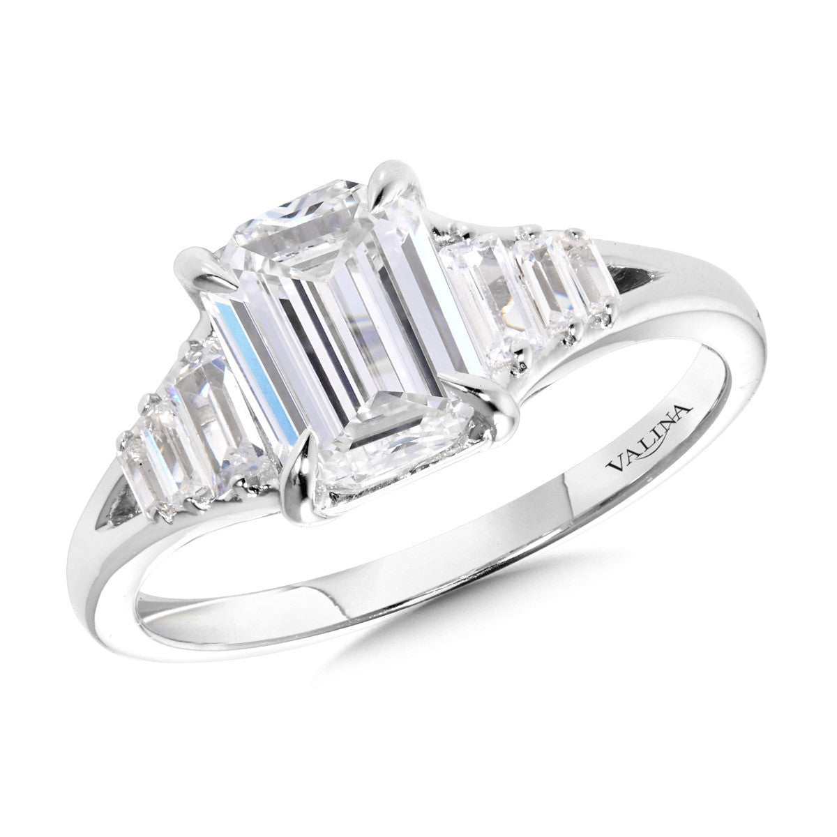 EMERALD-CUT DIAMOND SPLIT SHANK ENGAGEMENT RING R2495W-SR