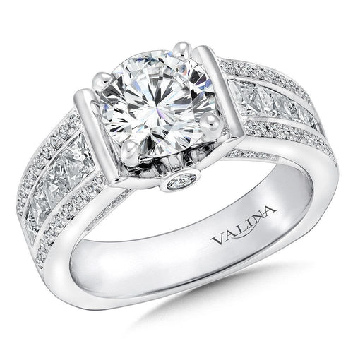 Diamond Engagement Ring R9221W
