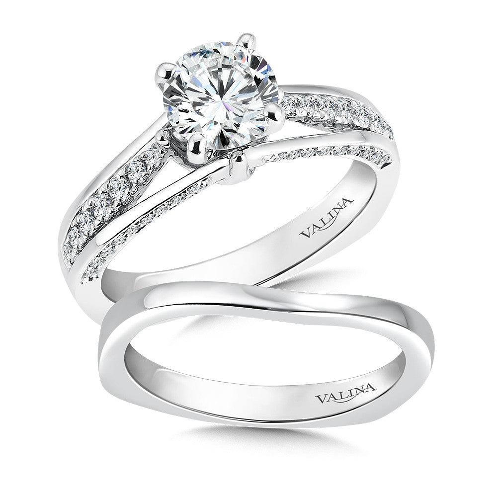 SPLIT SHANK DIAMOND ENGAGEMENT RING R9322W