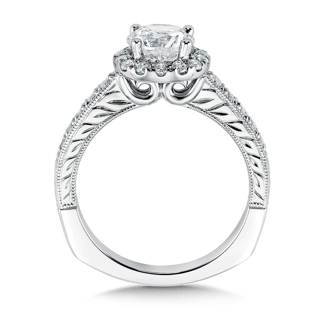 ROUND HALO DIAMOND ENGAGEMENT RING R9388W