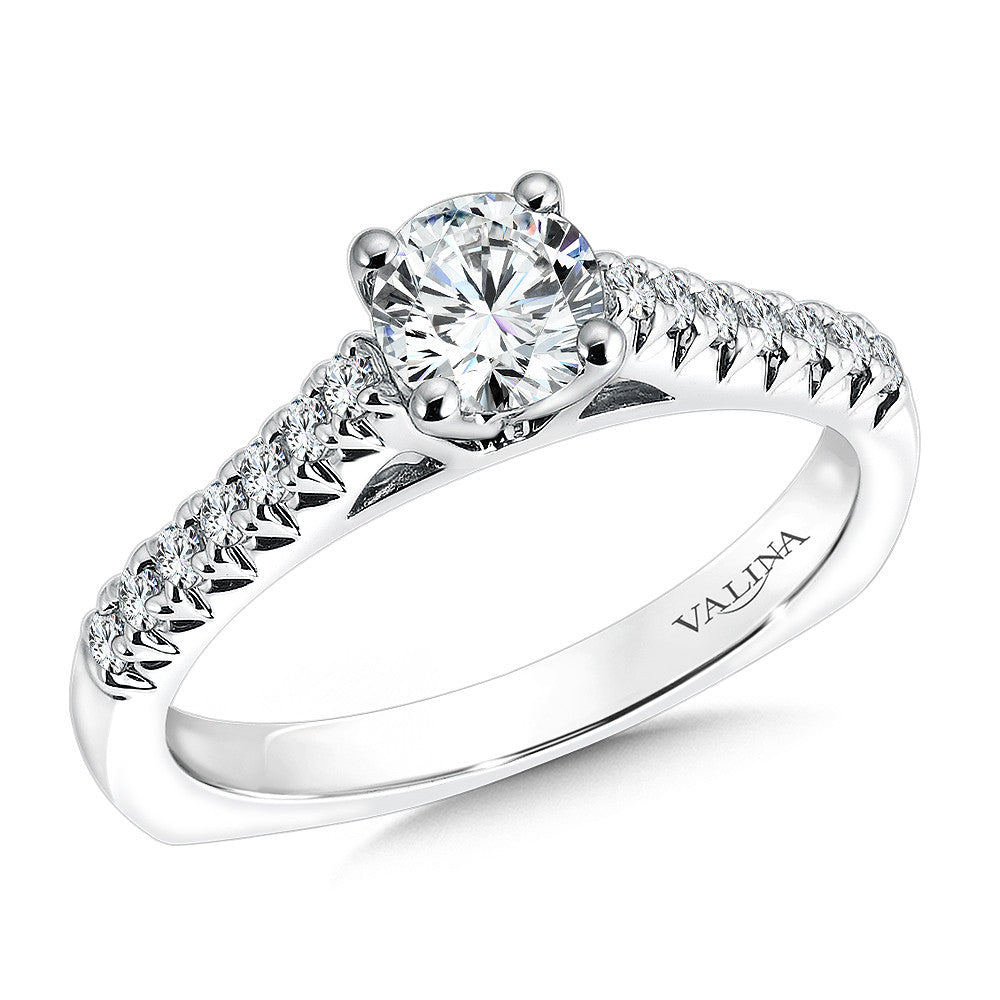 DIAMOND ENGAGEMENT RING R9441W