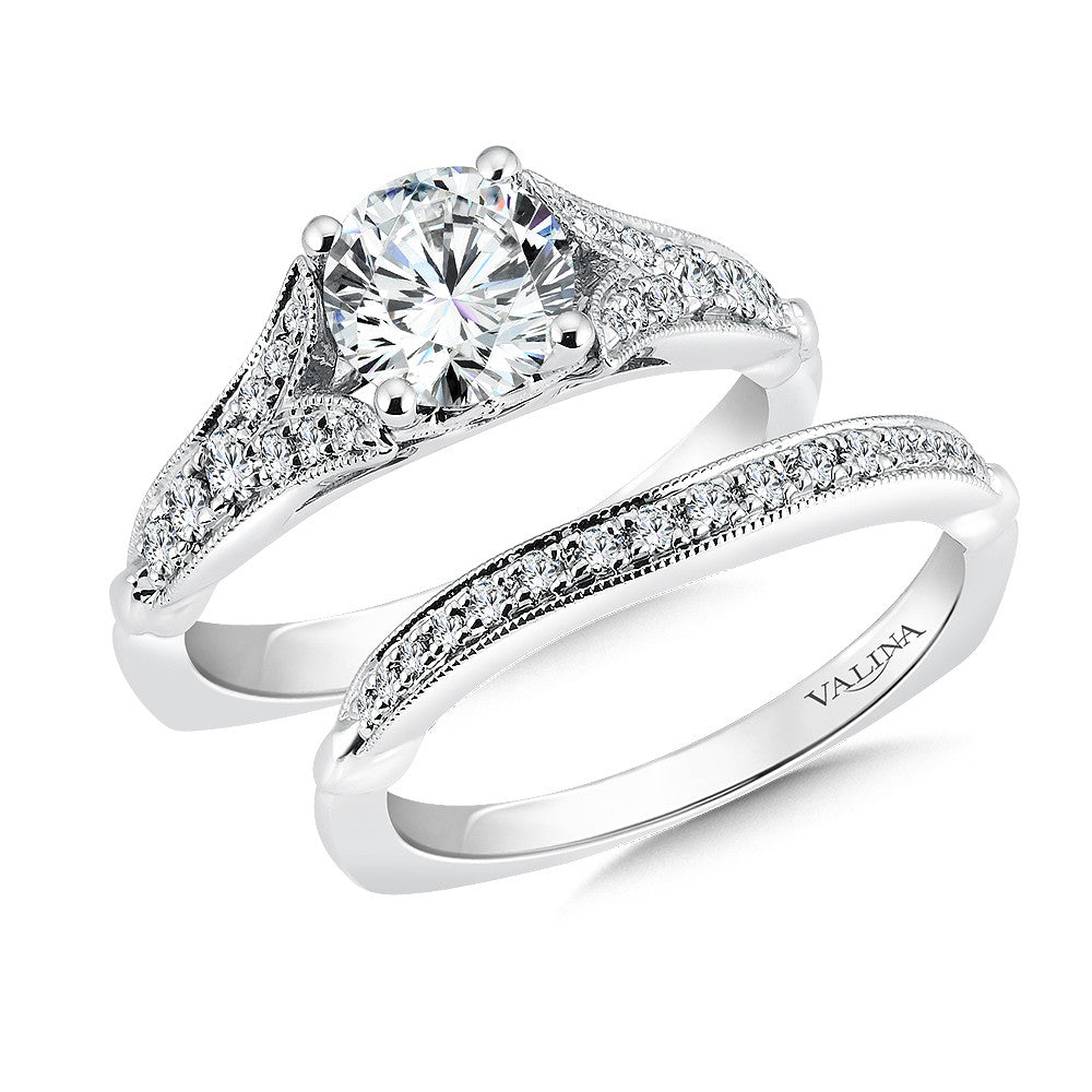 DIAMOND ENGAGEMENT RING WITH SIDE STONES R9465W