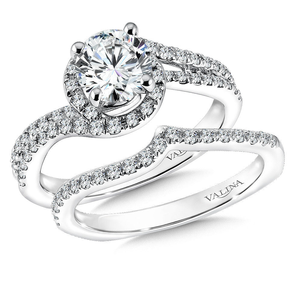 DIAMOND ENGAGEMENT RING R9579W