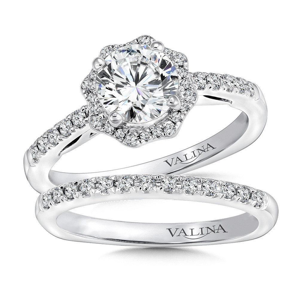 FLORAL SHAPE HALO DIAMOND ENGAGEMENT RING R9647W