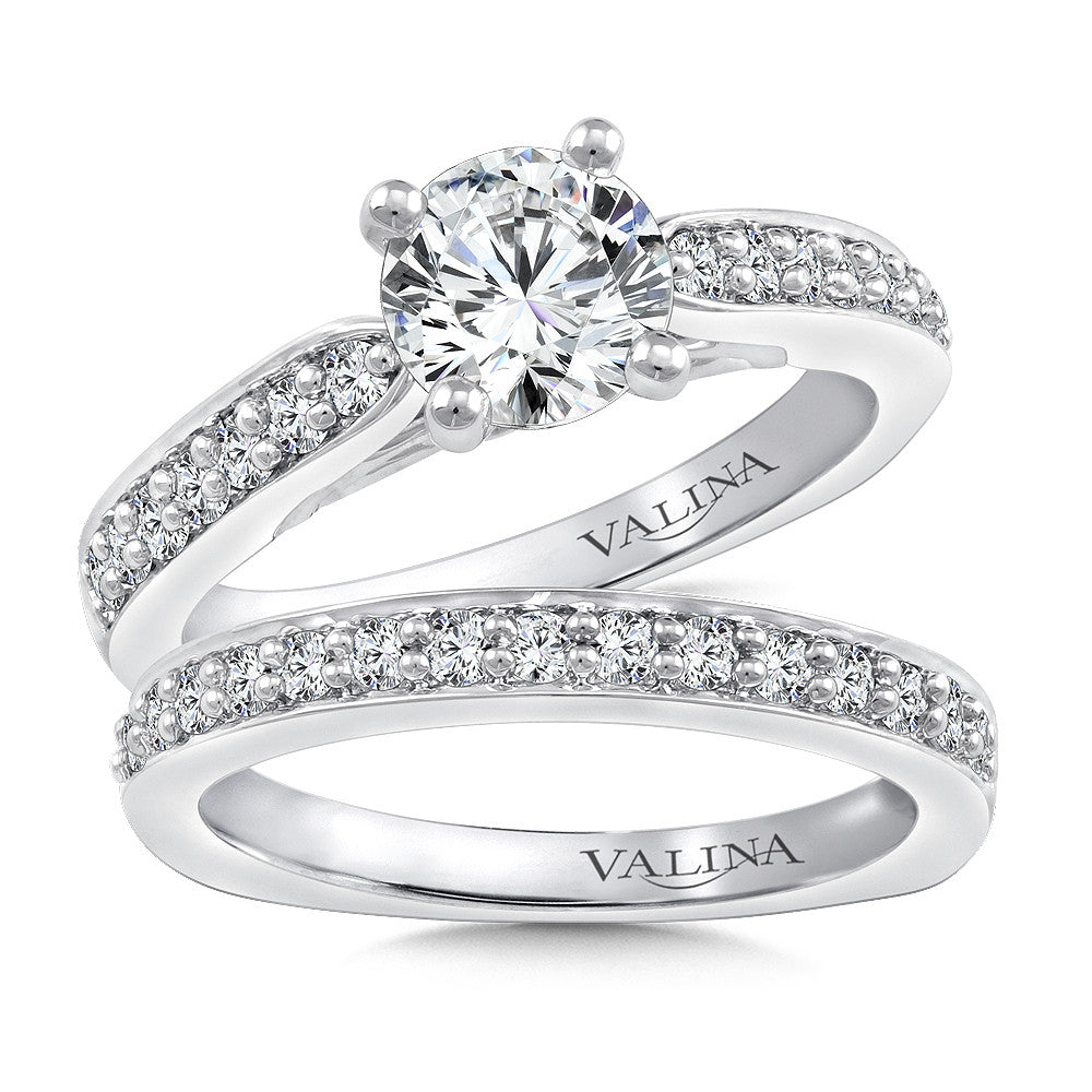 DIAMOND ENGAGEMENT RING R9690W